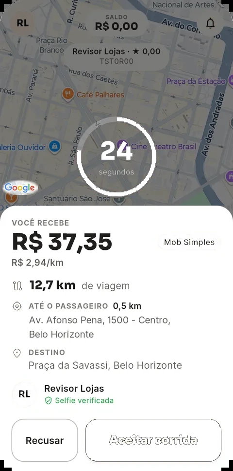 Tela de oferta de corrida do app do motorista da Bhmob: valor que o motorista recebe, distância, destino e botões Recusar e Aceitar corrida